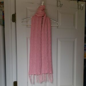 Light Pink Scarf with Ribbed Texture and Fringes